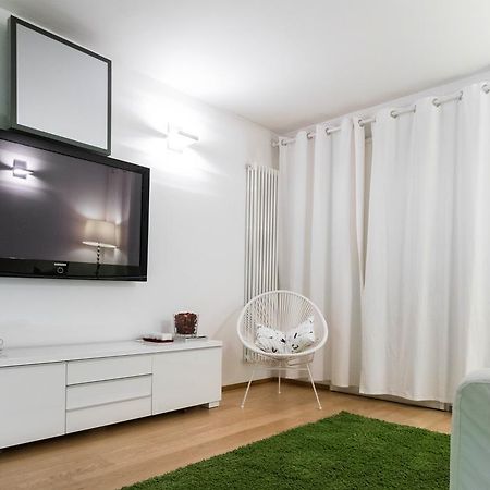 Monte Amiata Rooms Милан Экстерьер фото